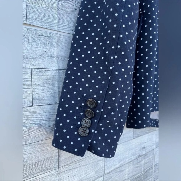 J.Crew Women's Blue Polka-dot Regent Blazer
In Linen size 8 - Picture 11 of 16